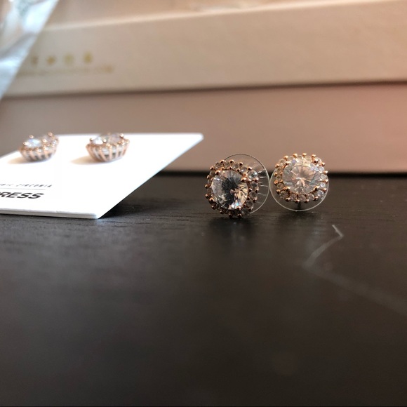 Halo Square Post Back Stud Earrings - Picture 5 of 8